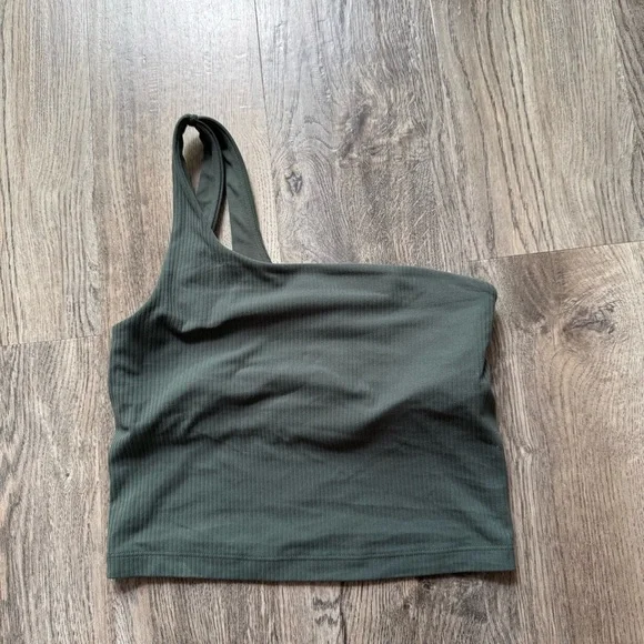 Lululemon Ribbed Nulu Asymmetrical Yoga Tank Top
Dark Forest size 2 - Picture 5 of 5